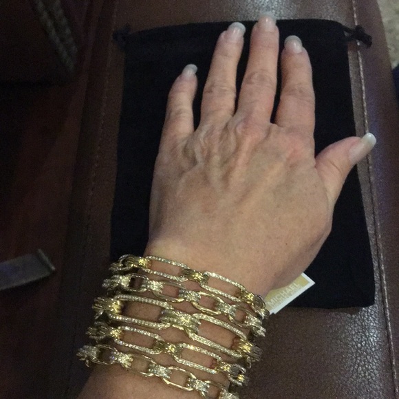 Michael Kors Iconic Links Gold Tone Cuff Bracelet - Picture 5 of 8